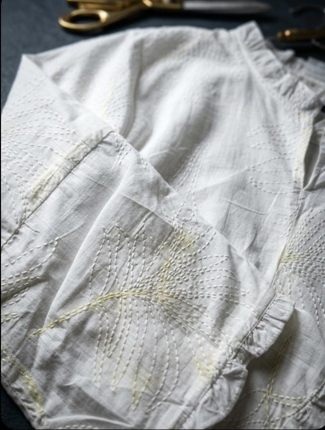 White Embroidery Flower Blouse